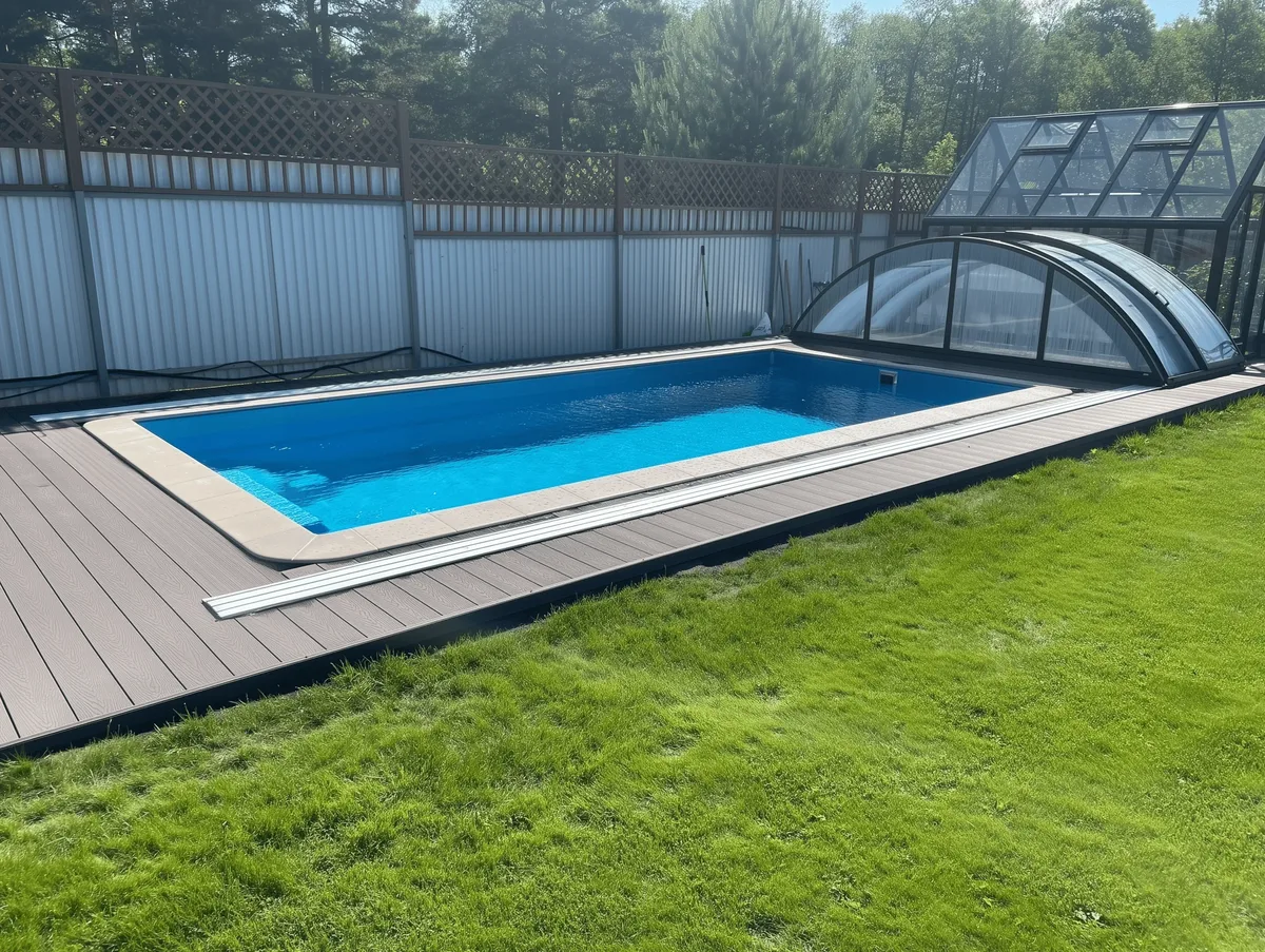 Laguna 7 на участке в Тобольске