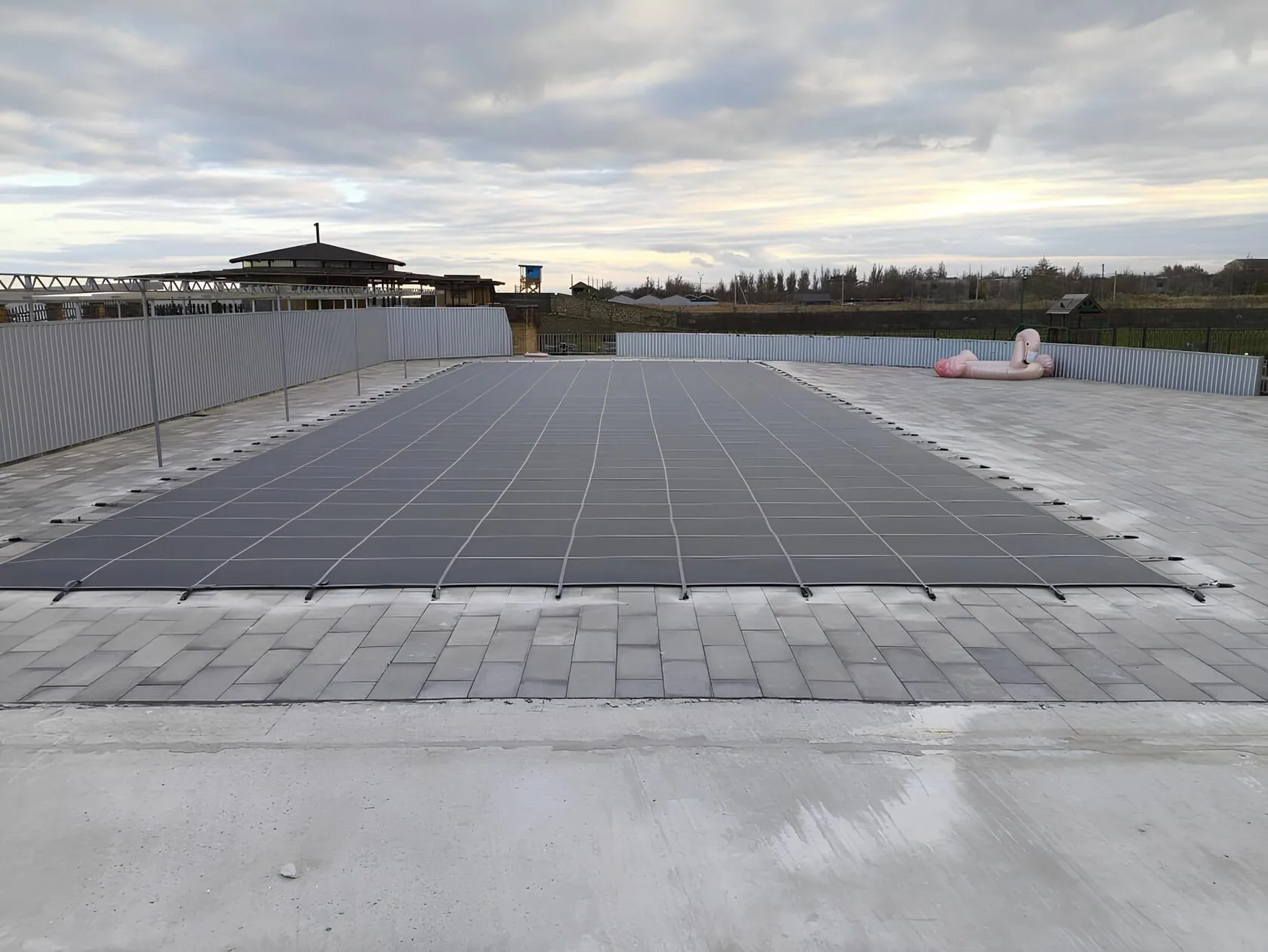 Защитное покрывало для бассейна в Тобольске